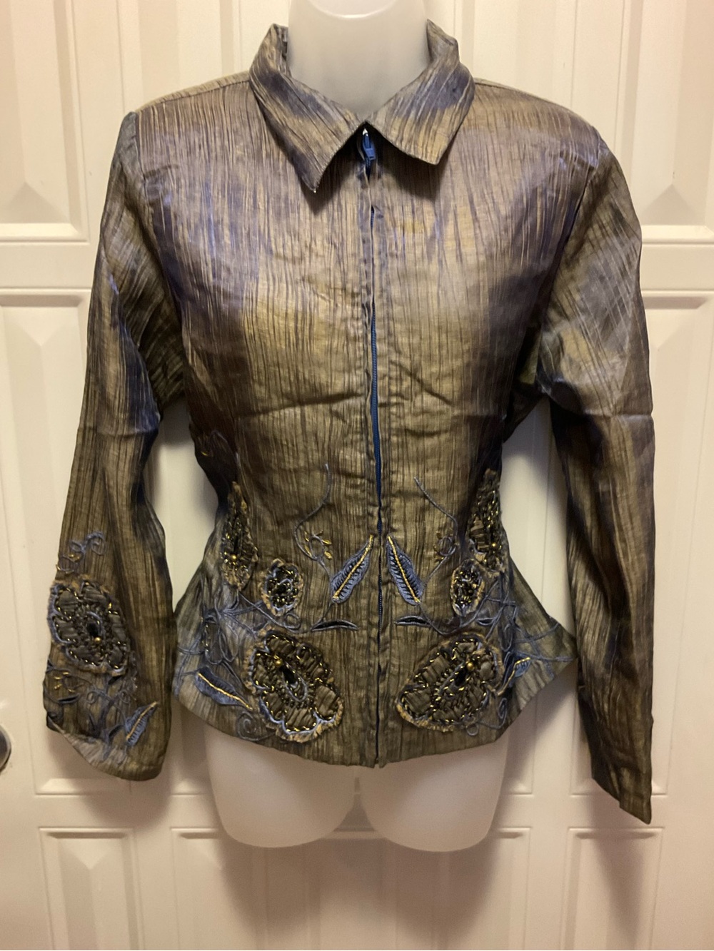 Vintage Blutique beaded embroidered iridescent, lame Blazer jacket